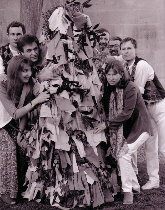 Magpie Lane 19 May 1997 - photographer Denis Kennedy - click to view larger image